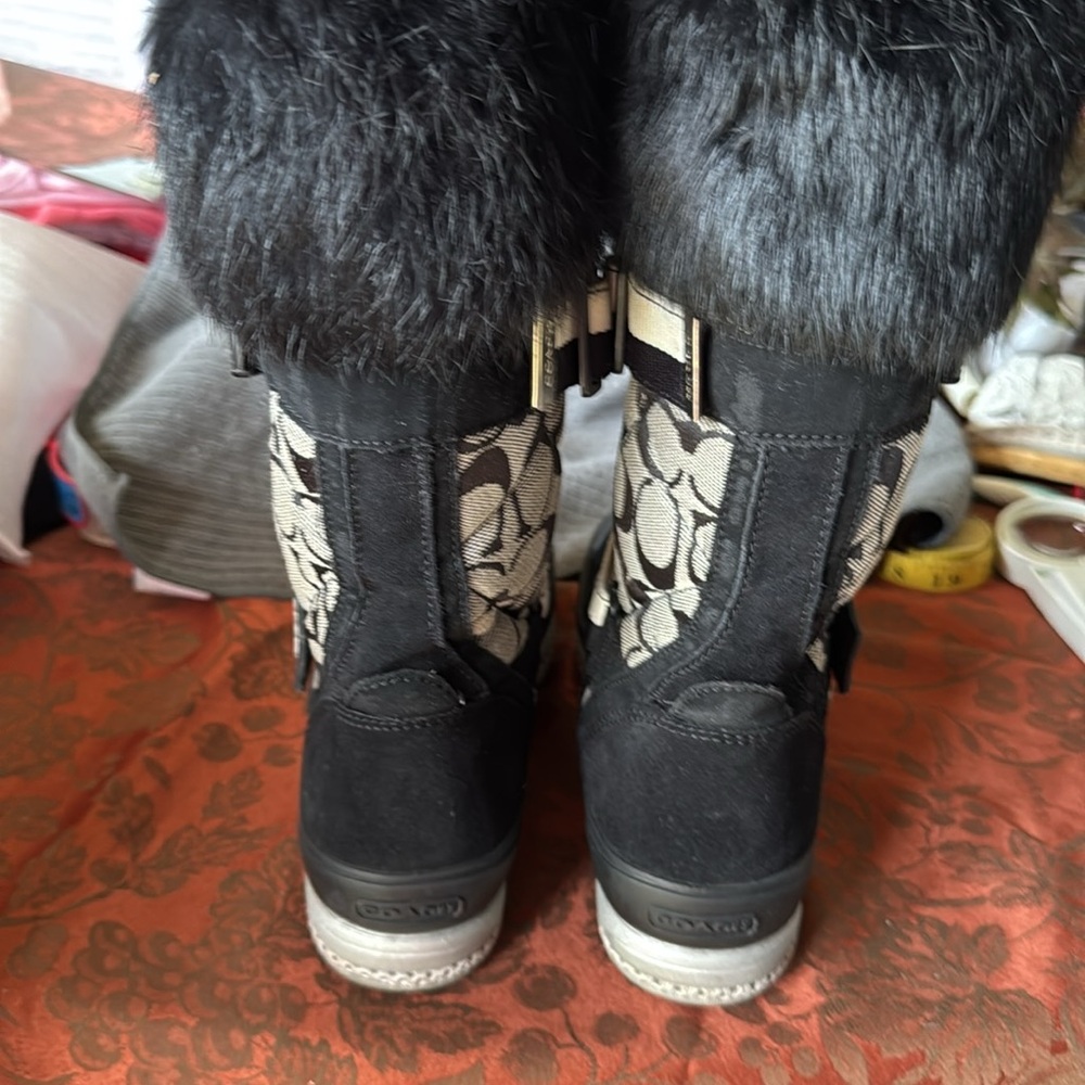 Coach Women's Black and Cream Patterned Boots Size 6.5 Price is Firm Like New - Picture 5 of 17